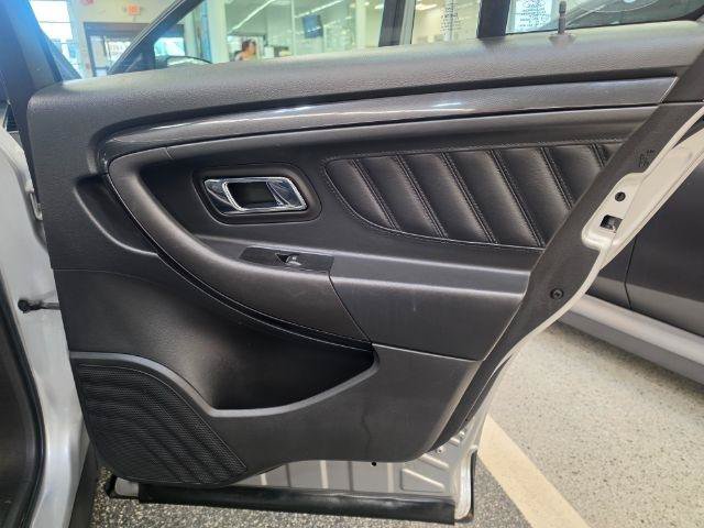 Used 2015 Ford Taurus SHO w/ Equipment Group 401A AWD/4WD image 38