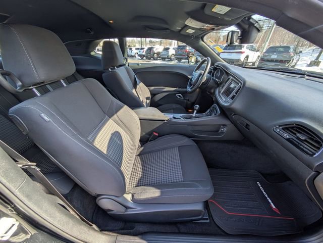 Used 2018 Dodge Challenger R/T image 33
