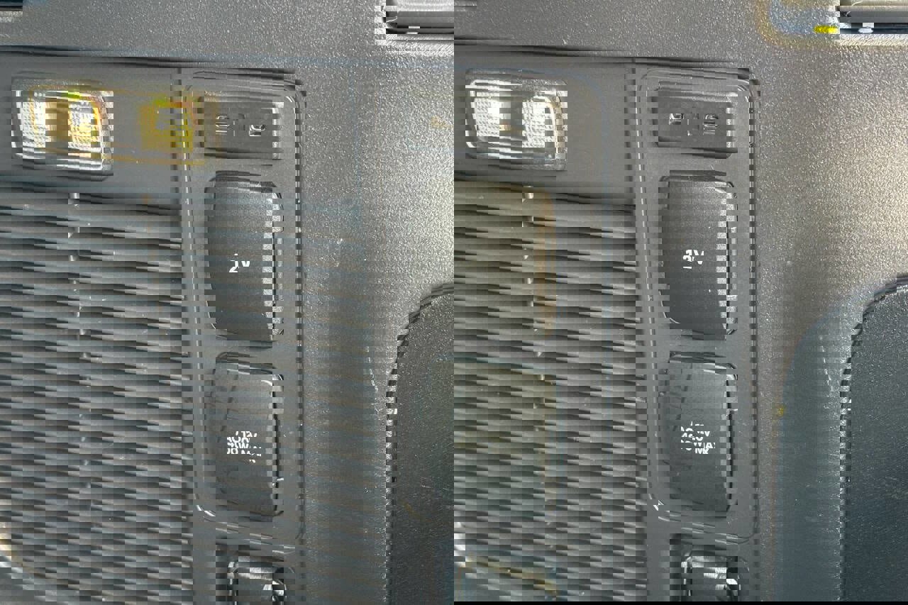 Used 2025 Ford Expedition Max Platinum image 22