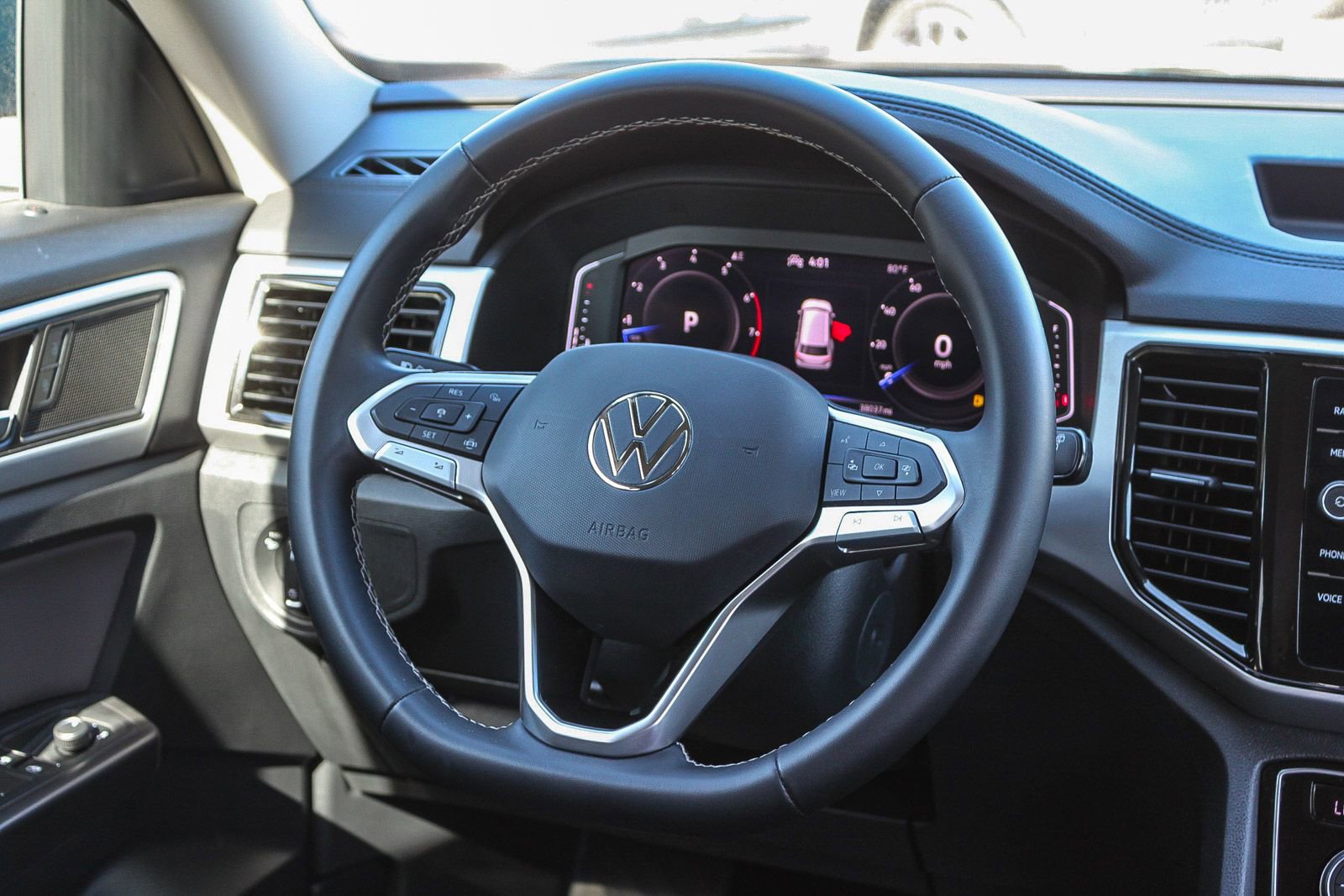 Certified 2023 Volkswagen Atlas SE image 16