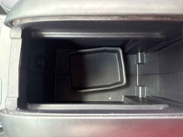 Used 2023 Toyota Highlander LE image 21