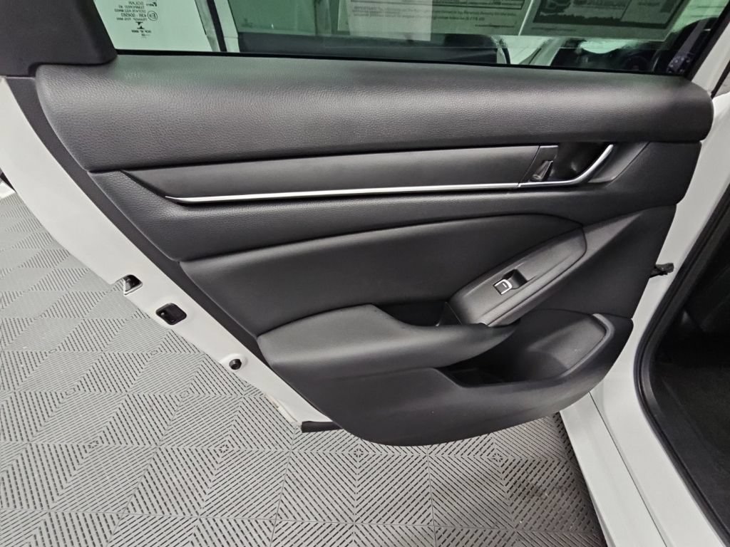 Used 2022 Honda Accord Sport image 30