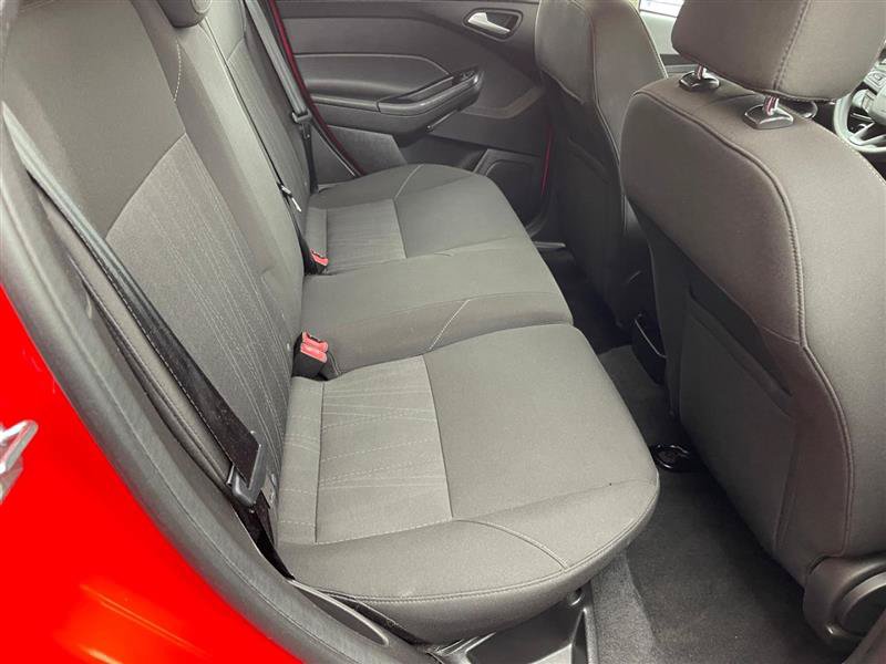 Used 2015 Ford Focus SE FWD image 13