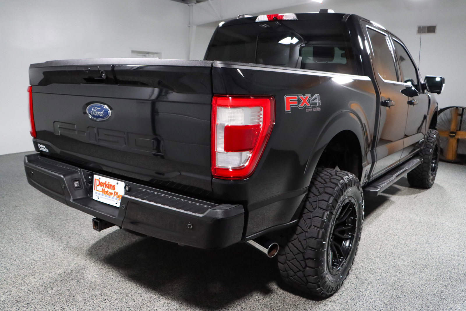 Used 2021 Ford F150 Lariat w/ Equipment Group 502A High image 8