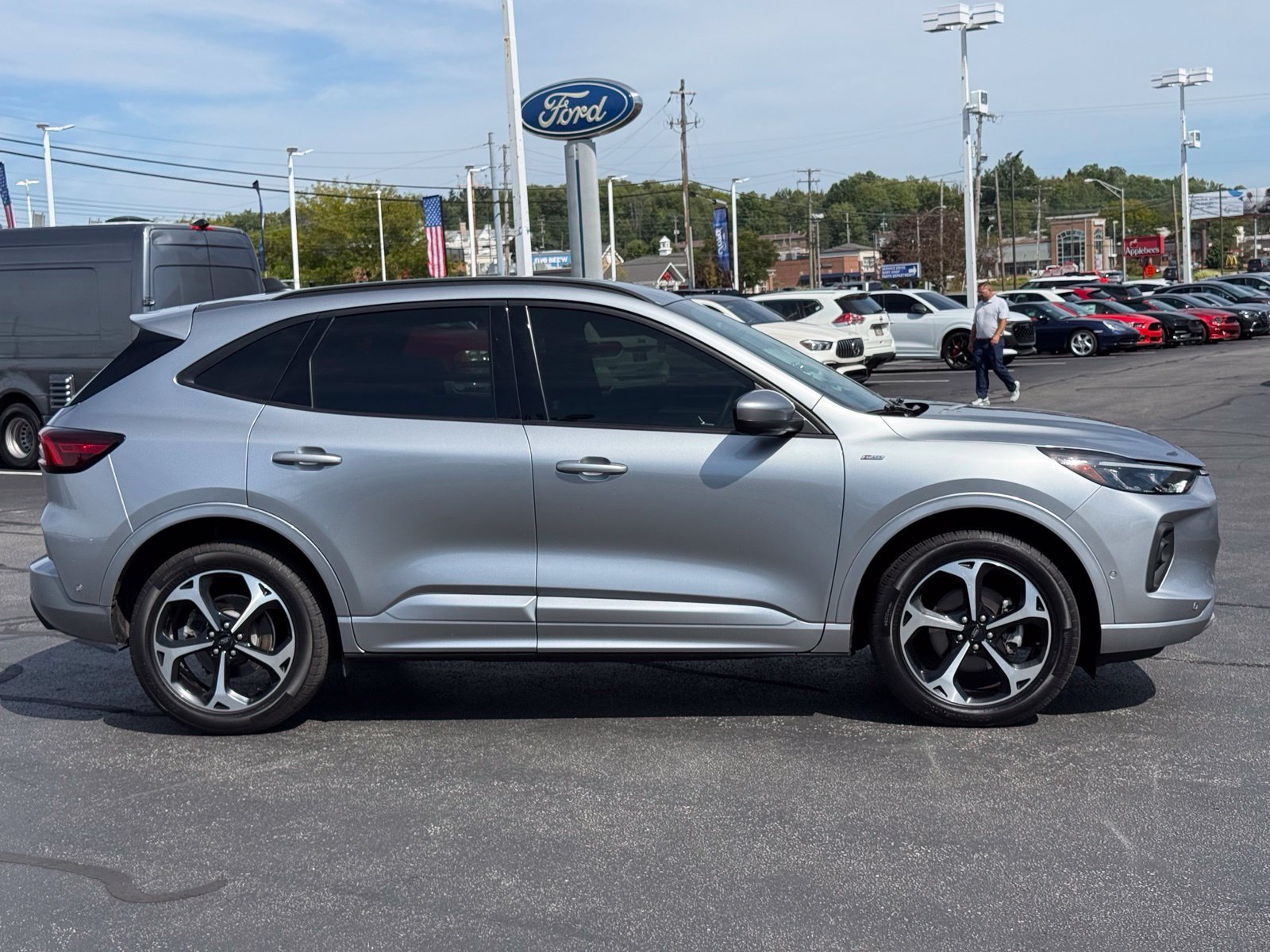 Used 2024 Ford Escape ST-Line Elite w/ Premium Technology Package AWD/4WD image 3