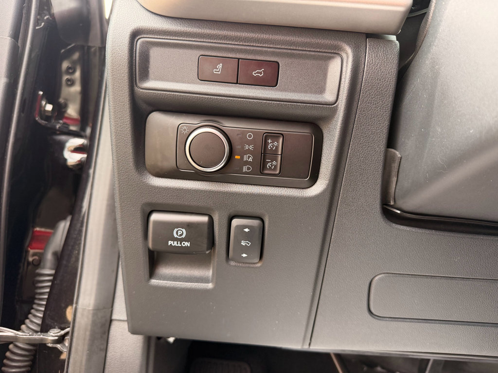 Used 2024 Ford Expedition XLT RWD image 22