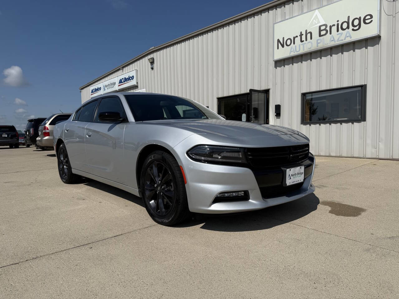 Used 2020 Dodge Charger SXT w/ Plus Group image 1
