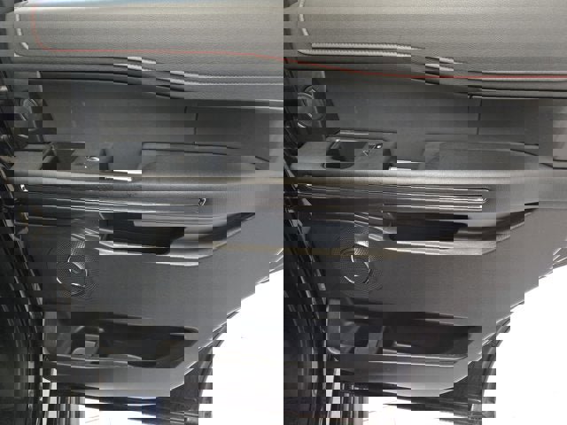 Used 2023 Ford Expedition Limited image 8