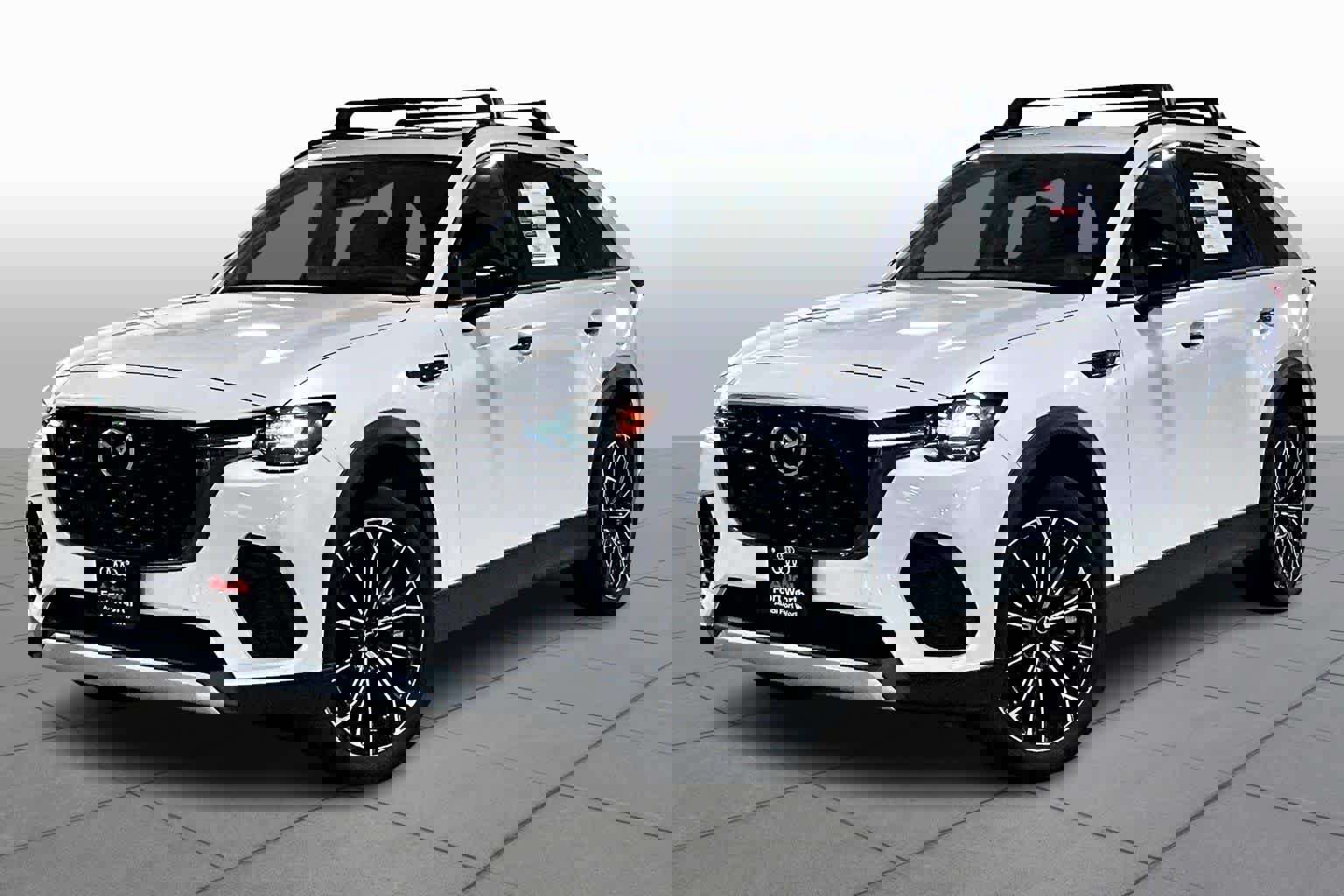 Used 2025 MAZDA CX-70 Plug-In Hybrid w/ Premium Plus image 2