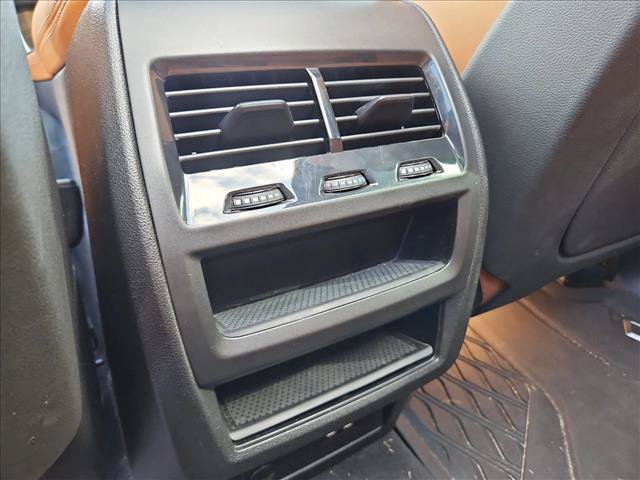 Used 2025 BMW X5 xDrive50e w/ Parking Assistance Package AWD/4WD image 18