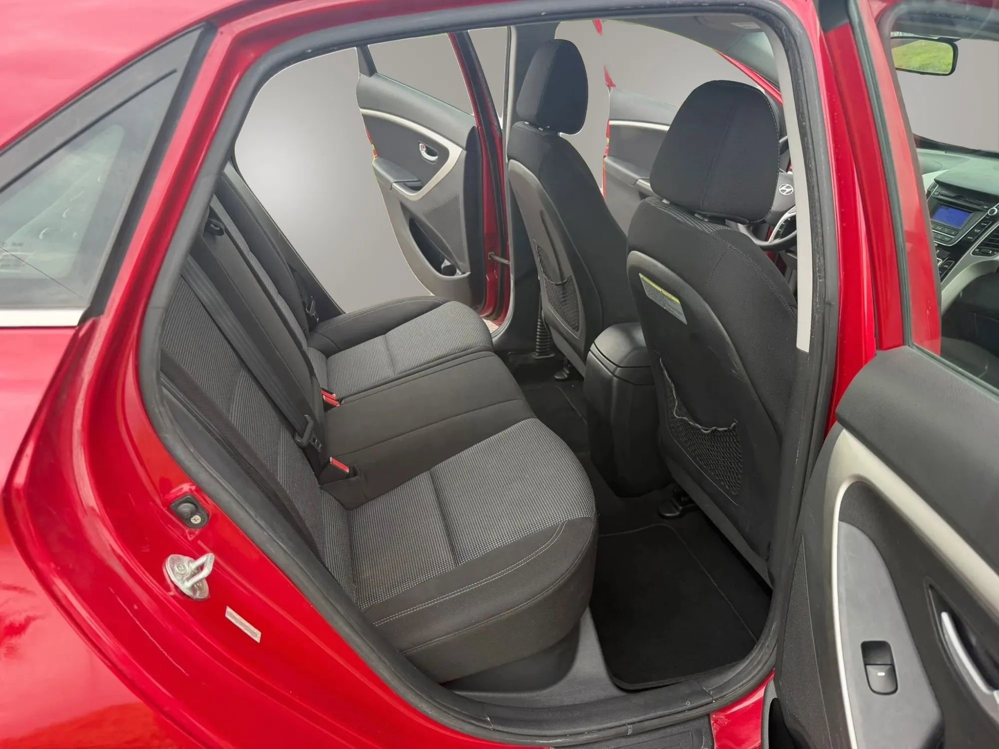 Used 2014 Hyundai Elantra GT FWD image 17