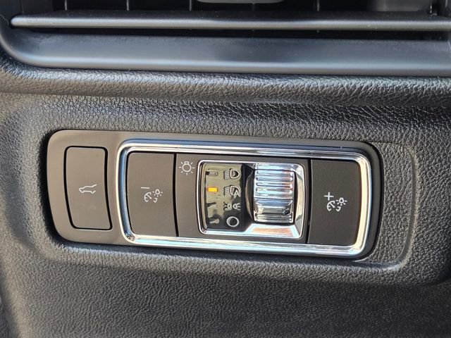 Used 2023 Lincoln Corsair FWD w/ Towing Package image 25