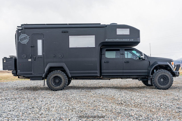 Used 2022 Ford F550 4x4 Crew Cab Super Duty image 9