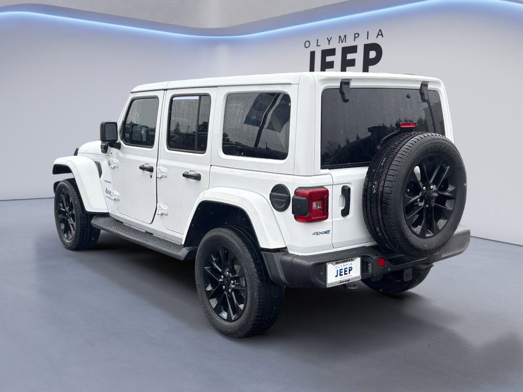 Certified 2022 Jeep Wrangler Unlimited Sahara w/ Cold Weather Group image 3