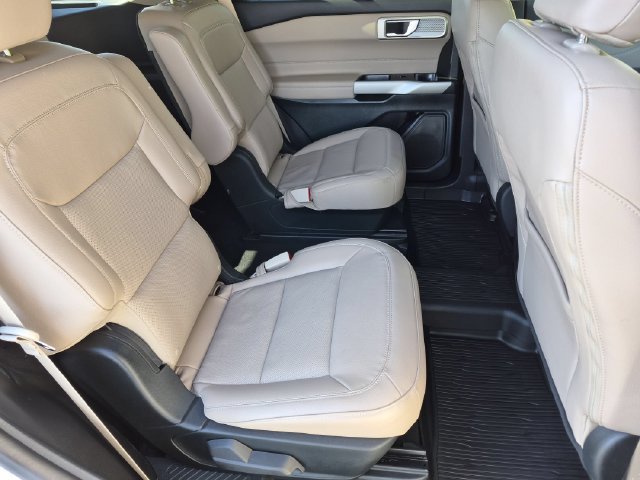 Used 2023 Ford Explorer Limited w/ Equipment Group 301A AWD/4WD image 20