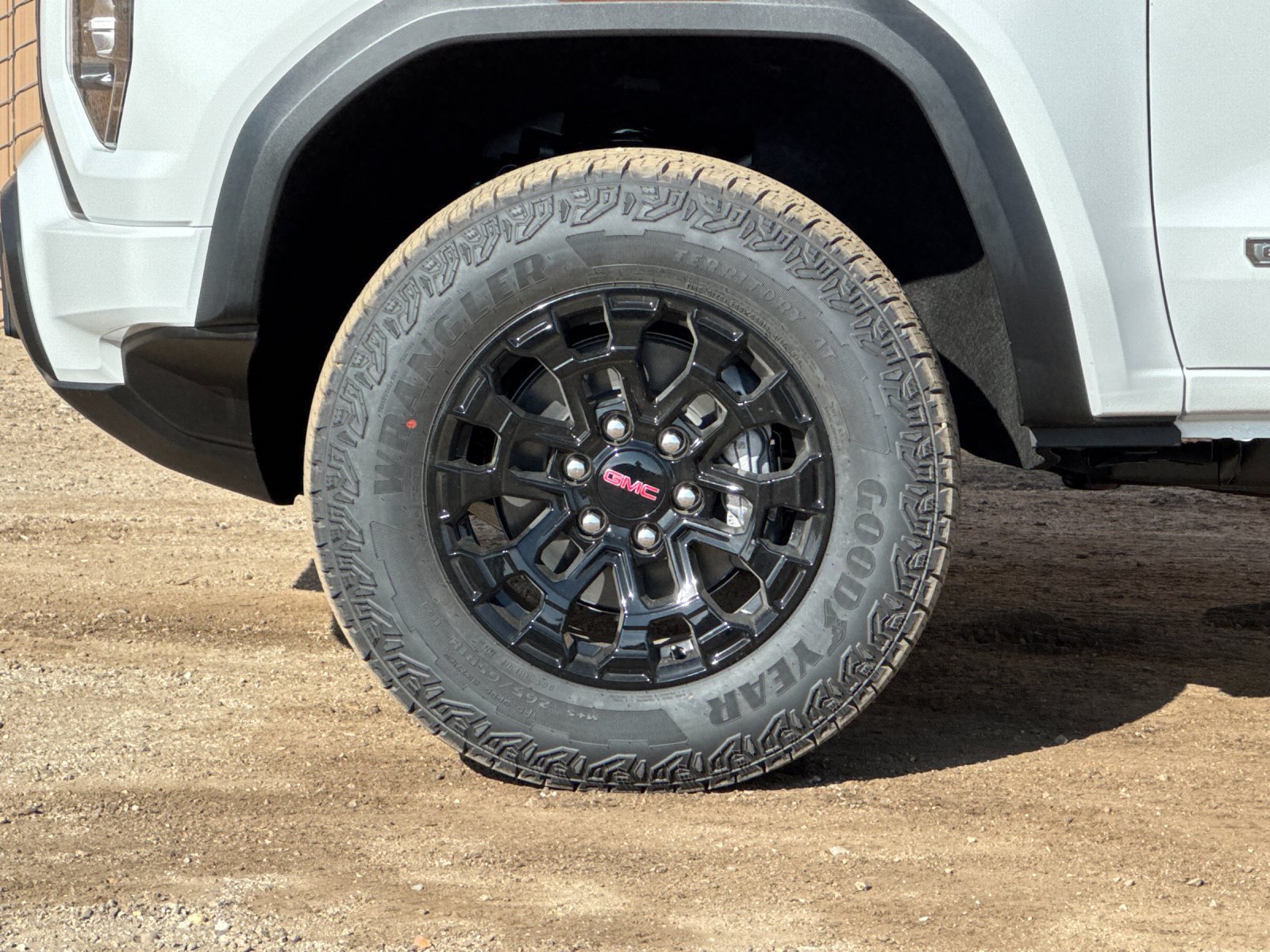 New 2026 GMC Canyon Elevation w/ Technology Package RWD image 23