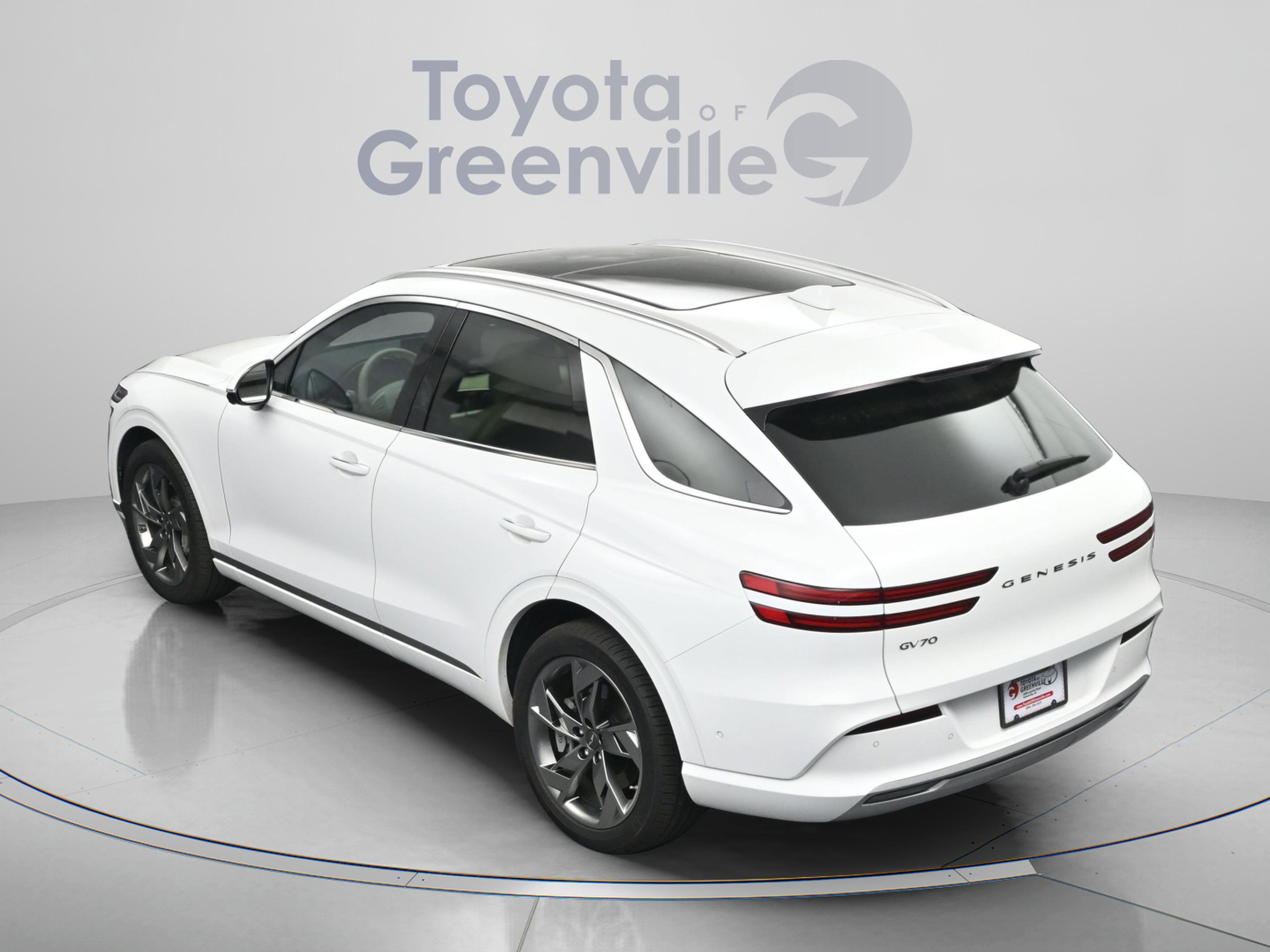 Used 2025 Genesis Electrified GV70 Advanced image 9