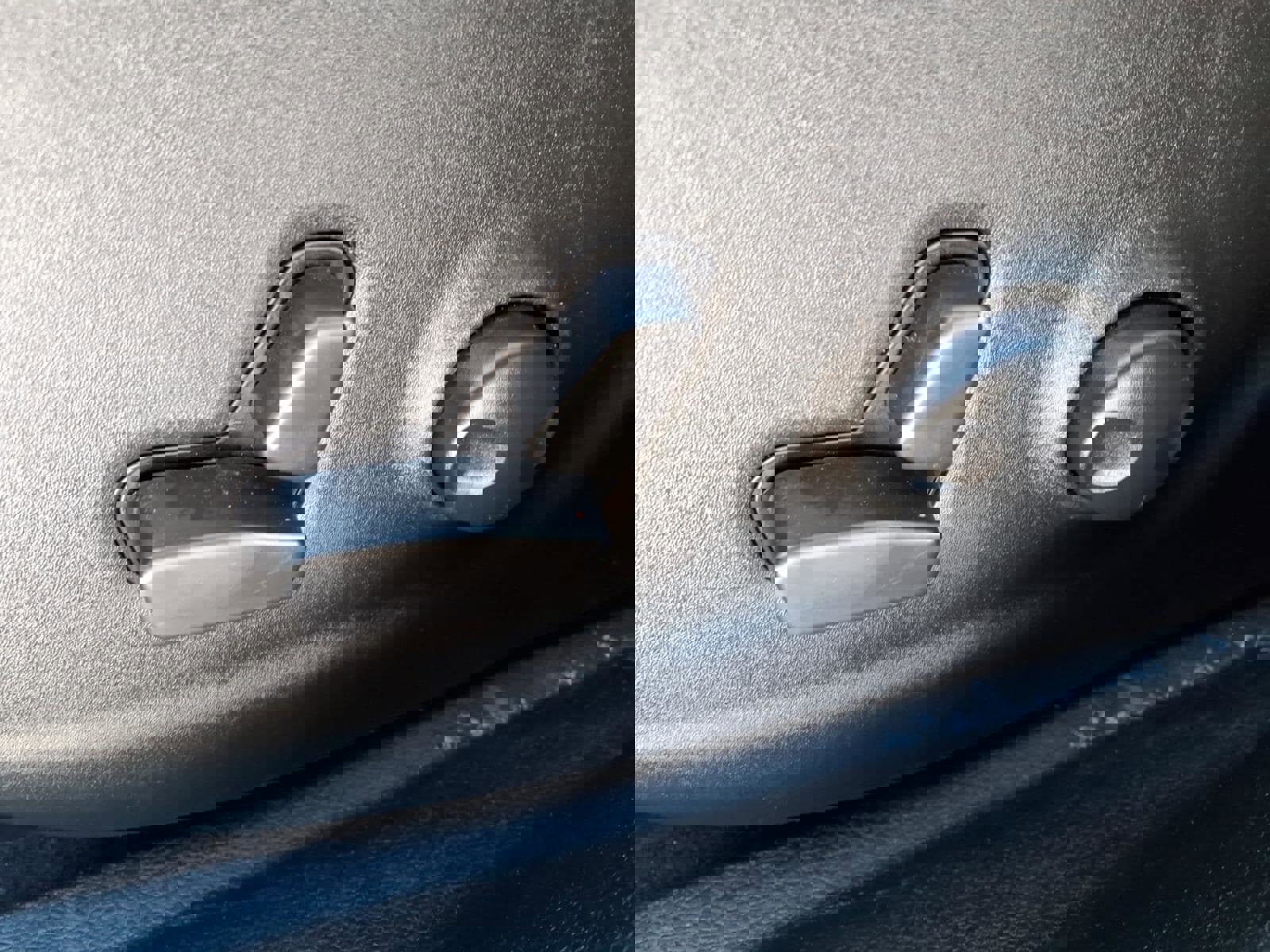 Used 2022 Jeep Cherokee Trailhawk w/ Trailer Tow Group image 14