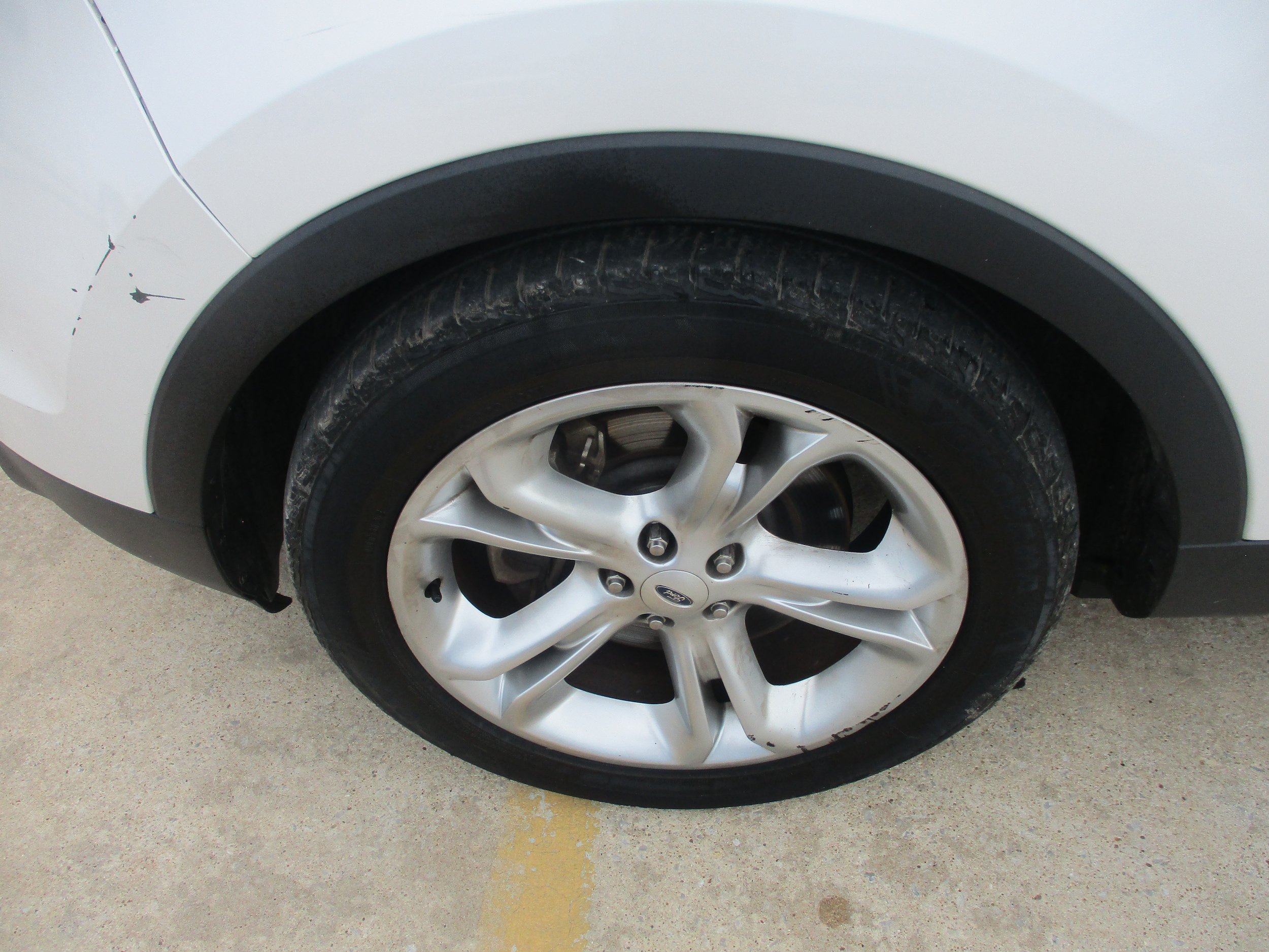 Used 2014 Ford Explorer Limited w/ Equipment Group 301A FWD image 3
