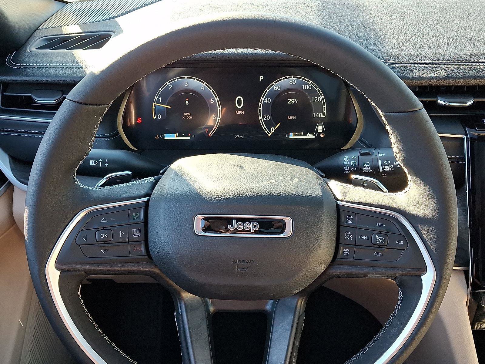 New 2025 Jeep Grand Cherokee L Limited image 15