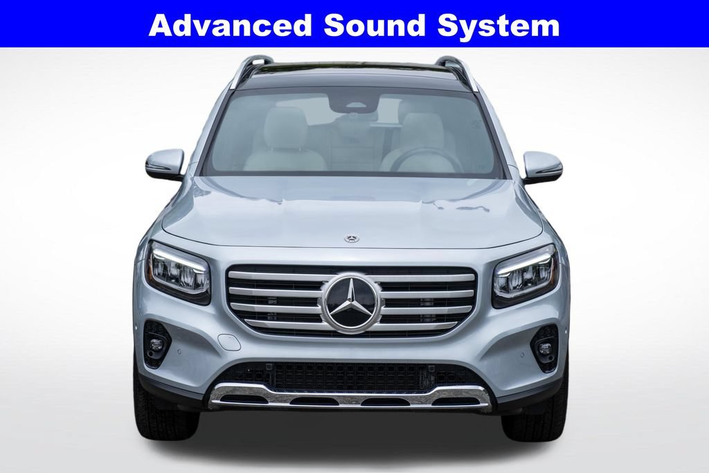 Used 2026 Mercedes-Benz GLB 250 4MATIC w/ Exclusive Package image 11
