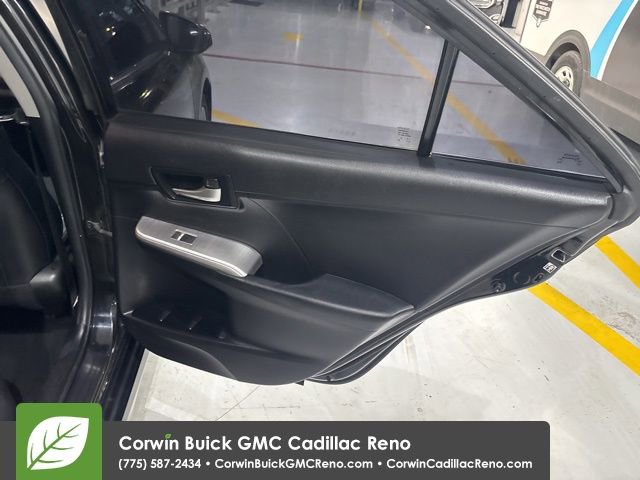 Used 2013 Toyota Camry SE image 28