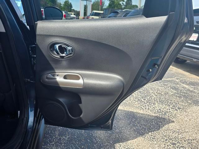 Used 2013 Nissan Juke SV AWD/4WD image 18