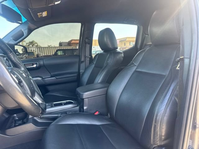 Used 2023 Toyota Tacoma SR5 RWD image 30