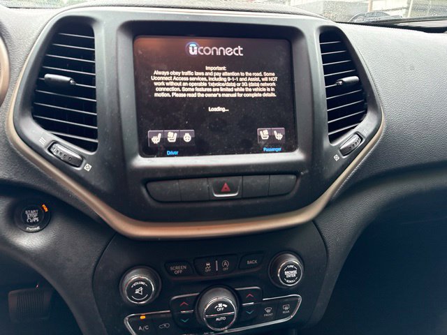 Used 2015 Jeep Cherokee Limited w/ Luxury Group FWD image 21