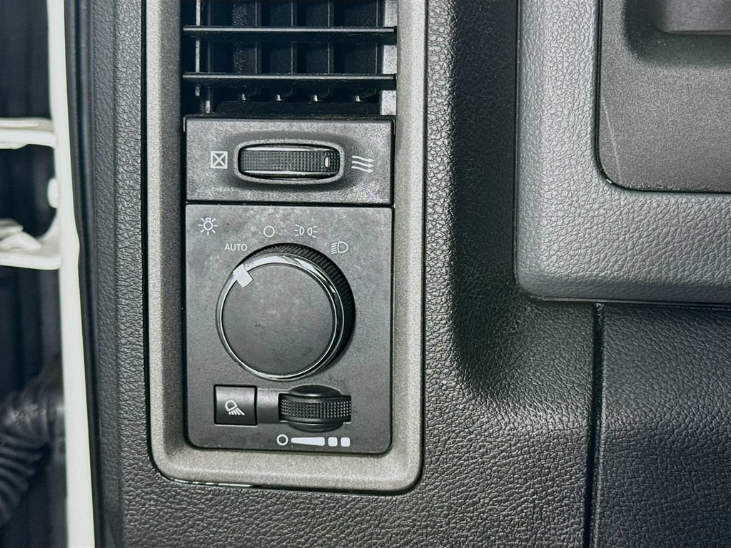 Used 2014 RAM 1500 Tradesman w/ Power & Remote Entry Group RWD image 10