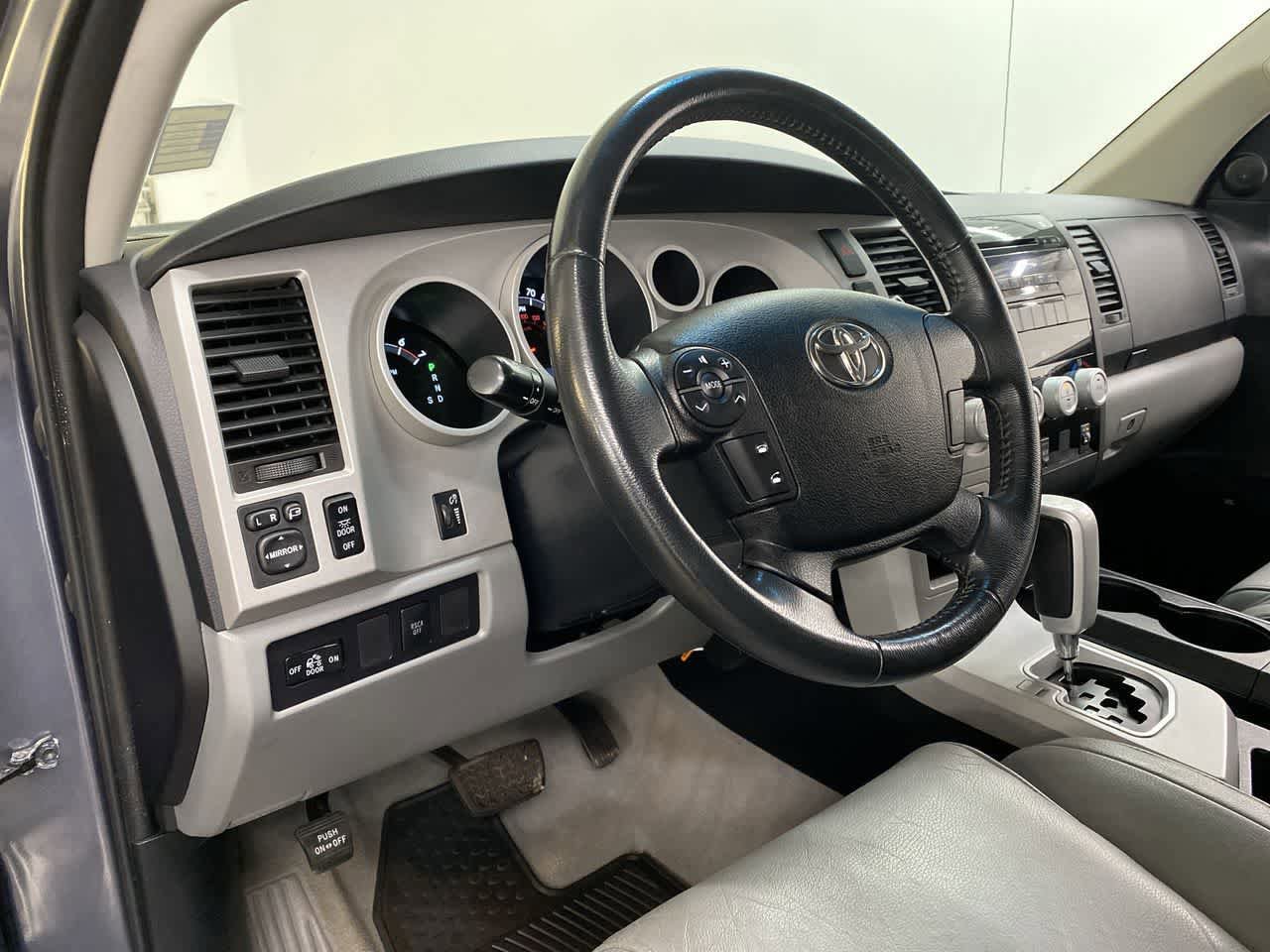 Used 2007 Toyota Tundra Limited AWD/4WD image 2