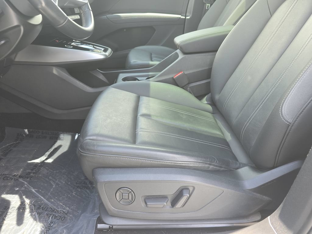 Certified 2023 Audi Q4 e-tron Premium w/ Convenience Package RWD image 24