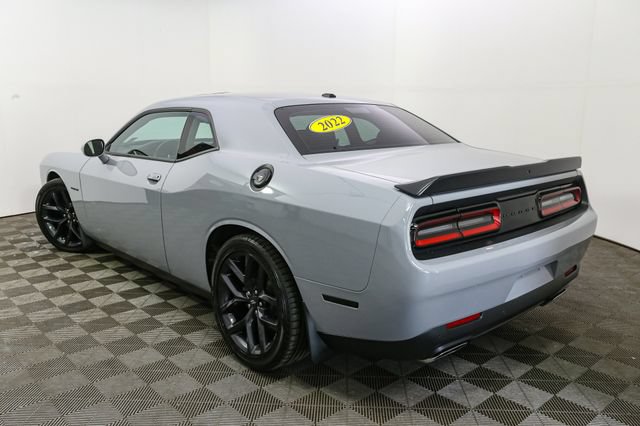 Used 2022 Dodge Challenger R/T w/ Blacktop Package RWD image 9