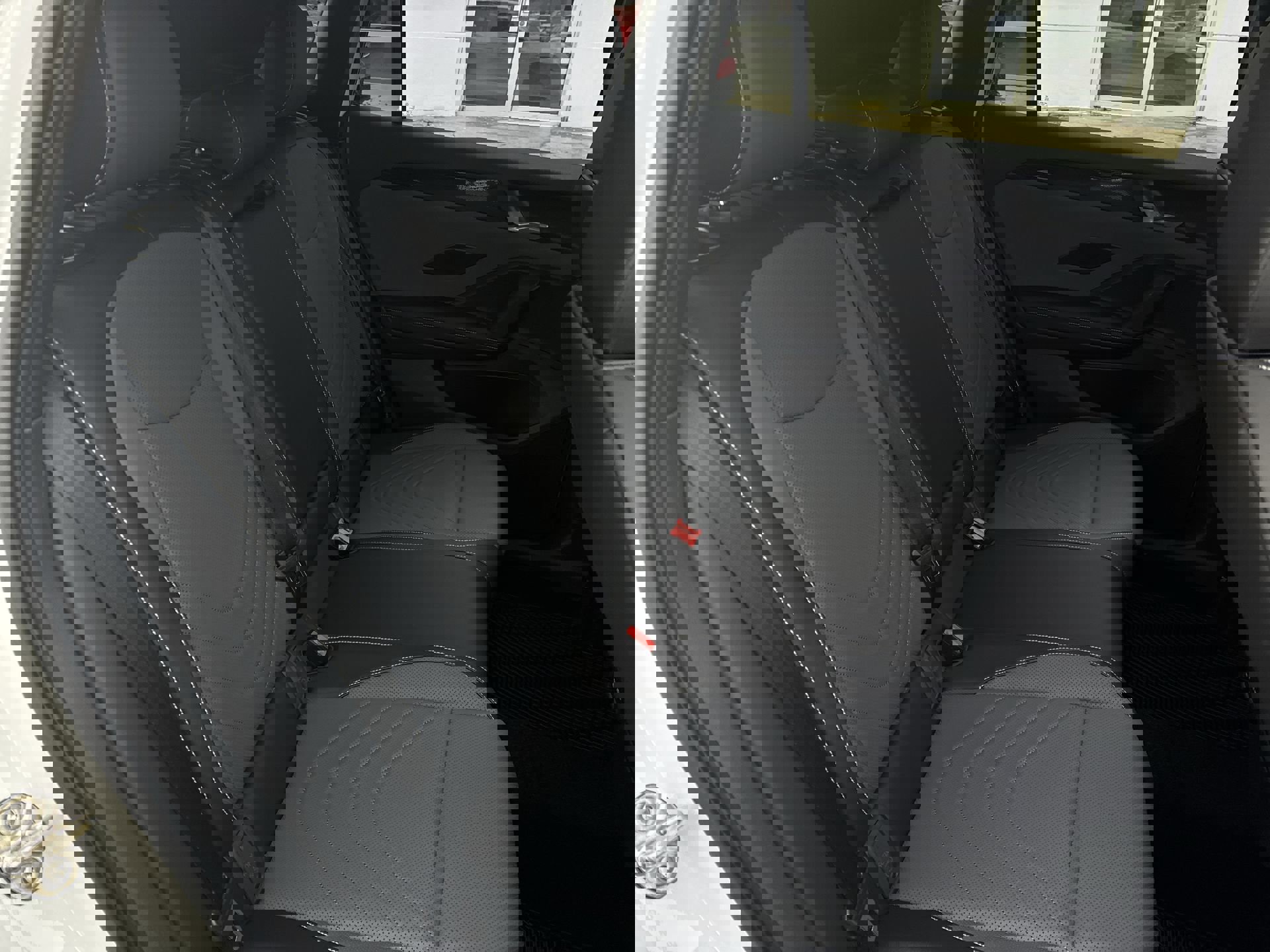 New 2026 Volkswagen Tiguan SE R-Line image 28