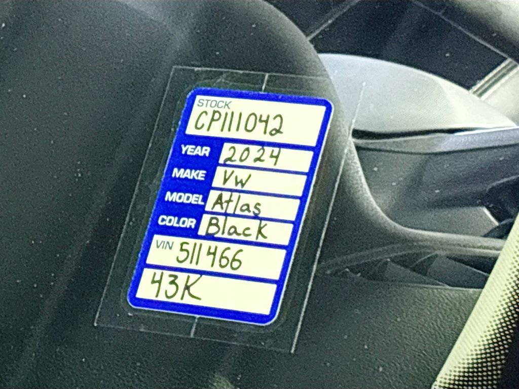 Used 2024 Volkswagen Atlas SE image 24