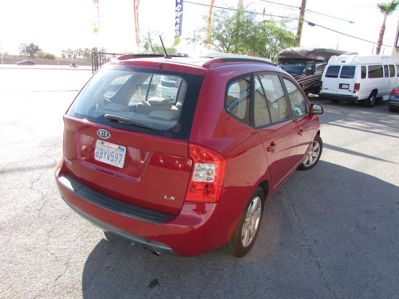 Used 2007 Kia Rondo LX w/ Convenience Pkg FWD image 15