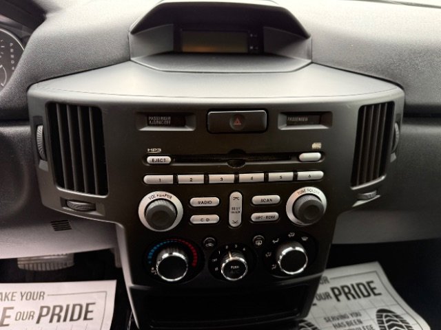 Used 2011 Mitsubishi Endeavor LS image 17