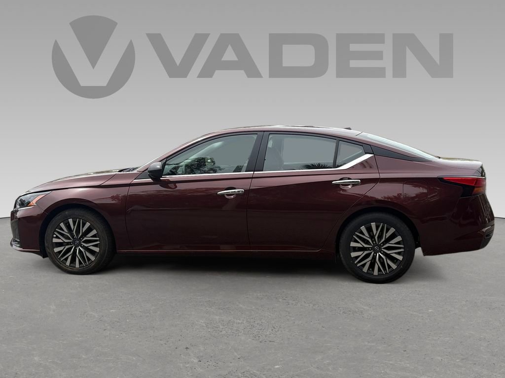Used 2025 Nissan Altima 2.5 SV image 7