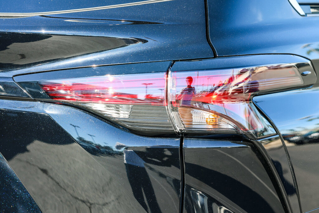 Certified 2026 Toyota Sienna LE image 27