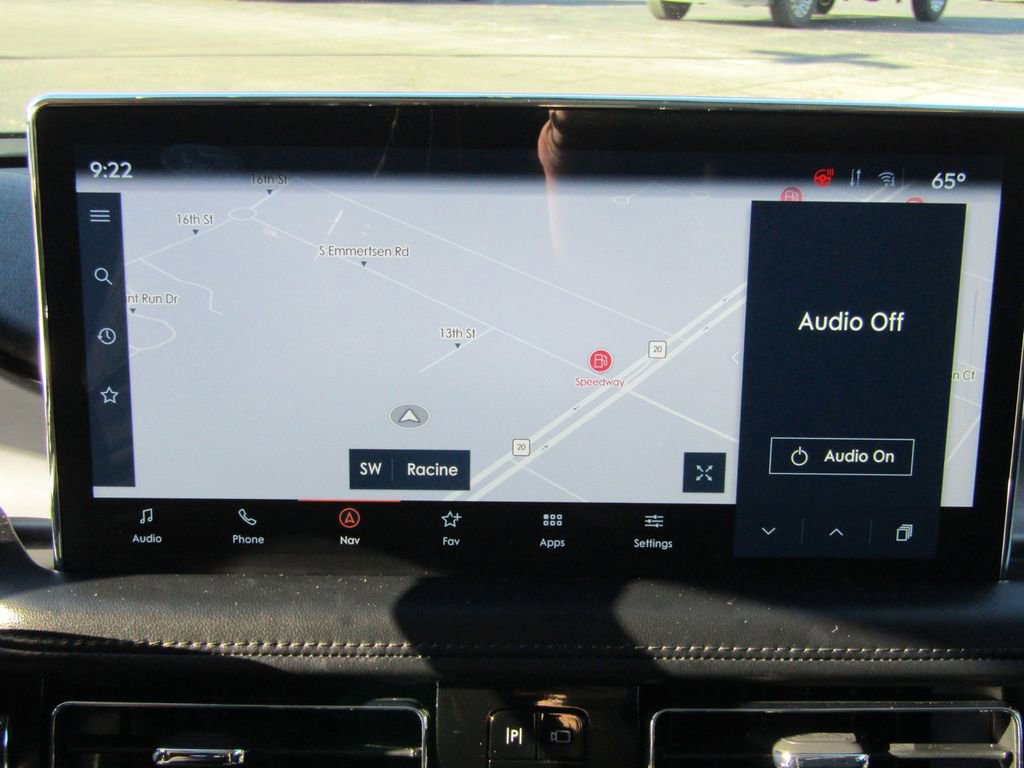 Used 2021 Lincoln Nautilus Reserve w/ Equipment Group 201A image 26