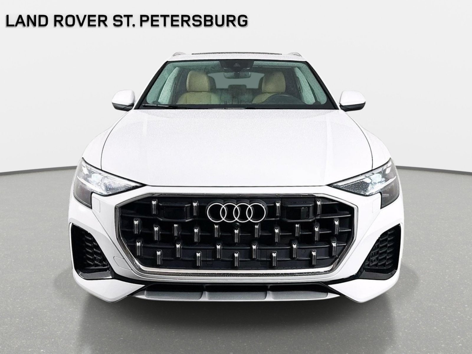 Used 2025 Audi Q8 Premium Plus AWD/4WD image 2