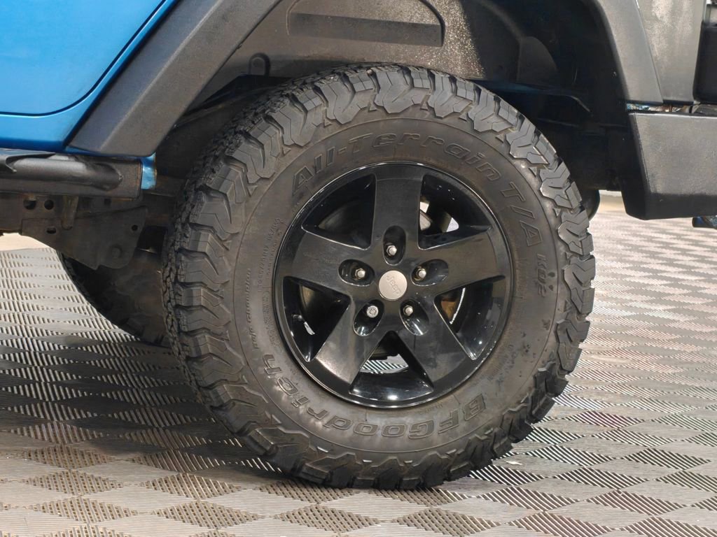 Used 2010 Jeep Wrangler Unlimited Sport image 39