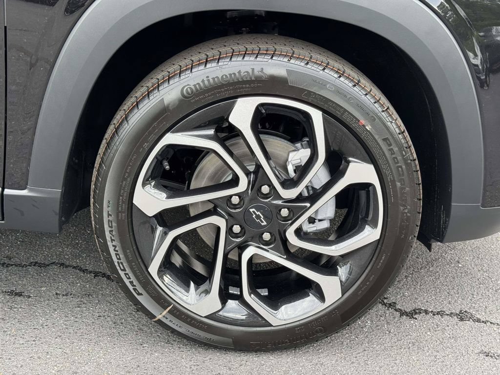 New 2026 Chevrolet Trax RS w/ Sunroof Package FWD image 27