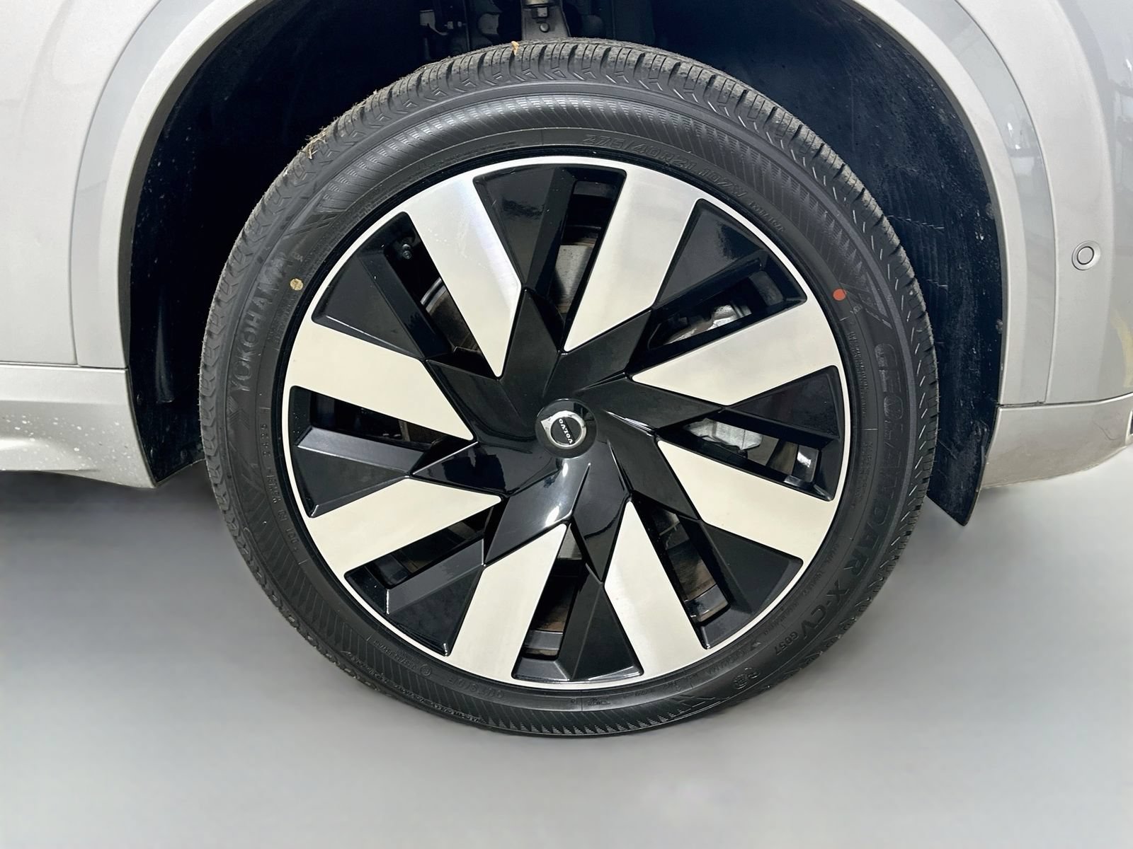Used 2023 Volvo XC90 T8 Ultimate w/ Protection Package Premier AWD/4WD image 10