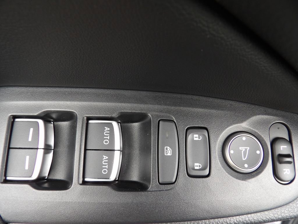 Used 2022 Honda Accord EX-L image 11