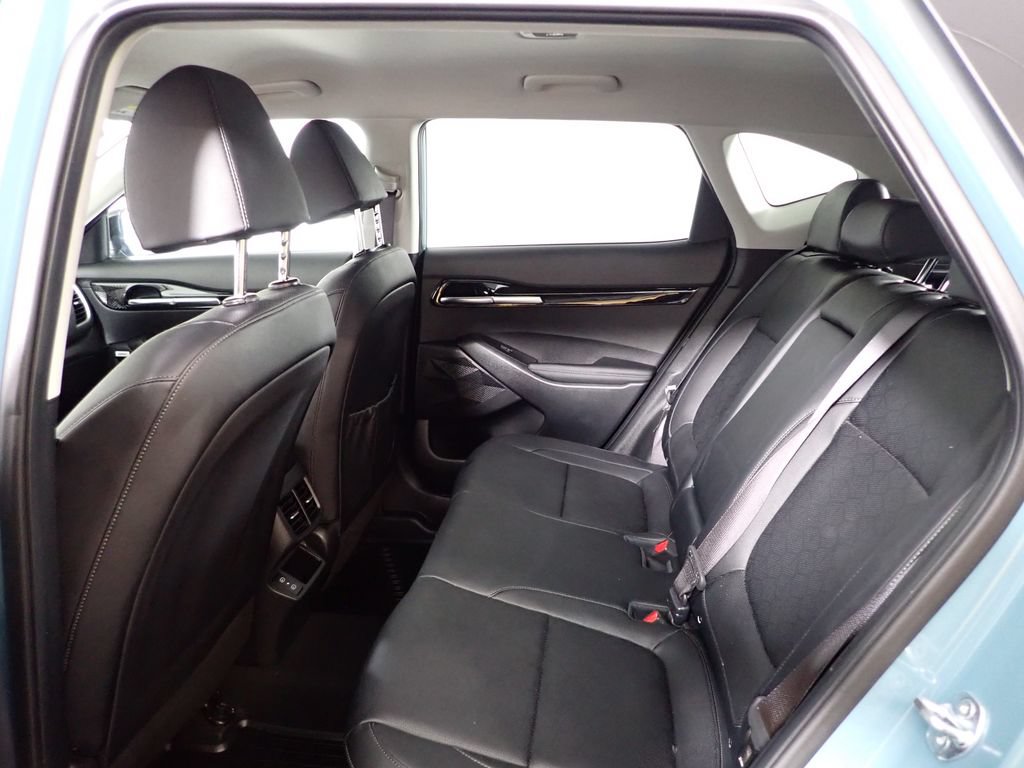 Used 2025 Kia Seltos SX AWD/4WD image 30