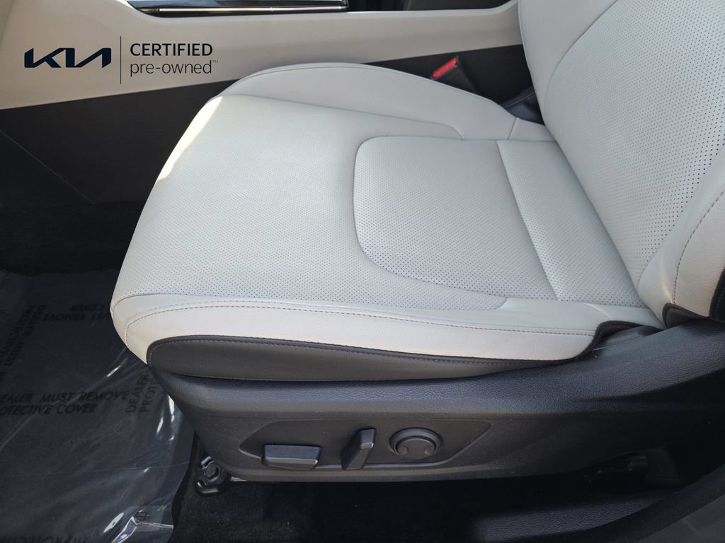 Certified 2023 Kia Sportage EX AWD/4WD image 17