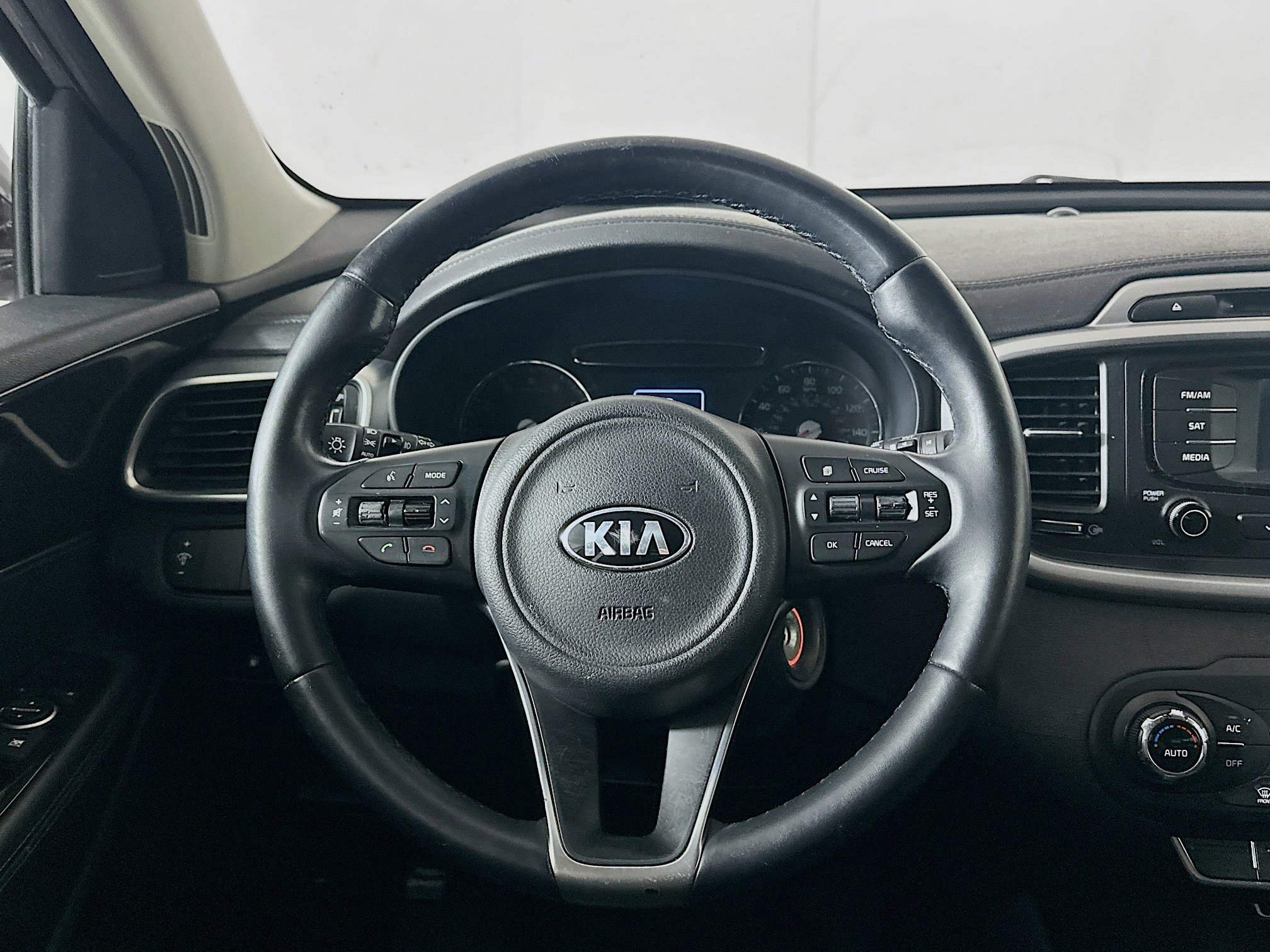 Used 2016 Kia Sorento EX image 17