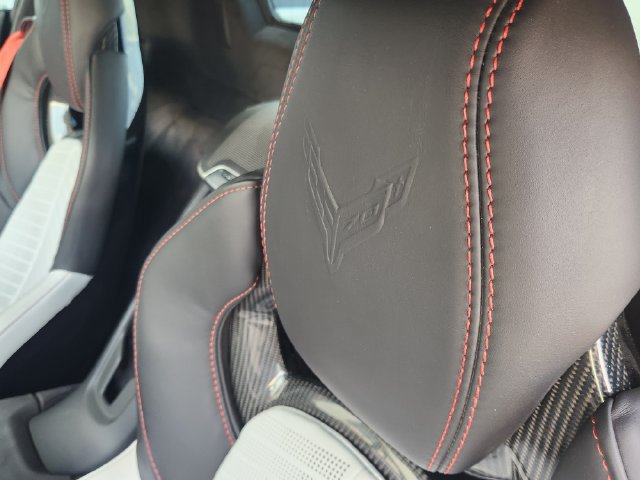 Used 2023 Chevrolet Corvette Stingray Premium Conv w/ Z51 Performance Package RWD image 21