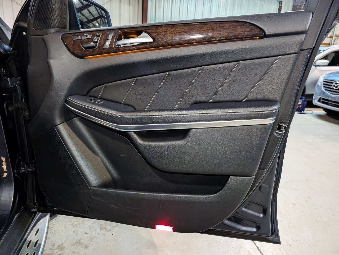 Used 2013 Mercedes-Benz GL 450 4MATIC image 30